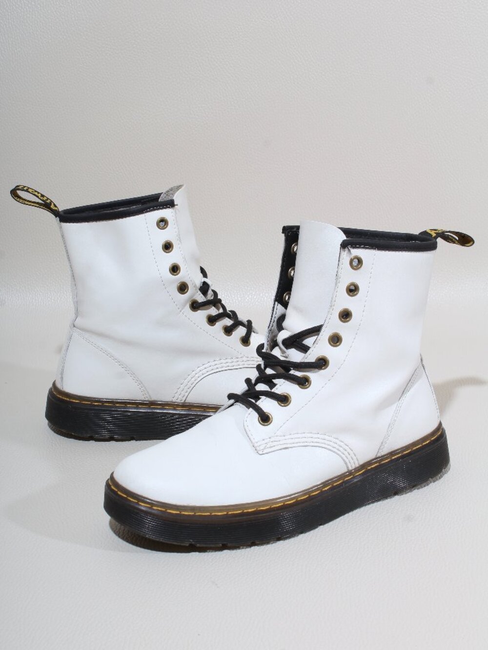 Womens Dr Martens AirWair Boots Size 8 White Leather Combat Moto Boot